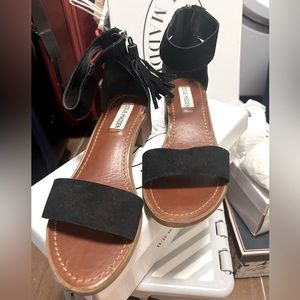 Steve Madden Sandals Size 8